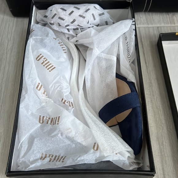 Blue suede open toed chunky heels with ankle strap size 10 - Picture 4 of 9